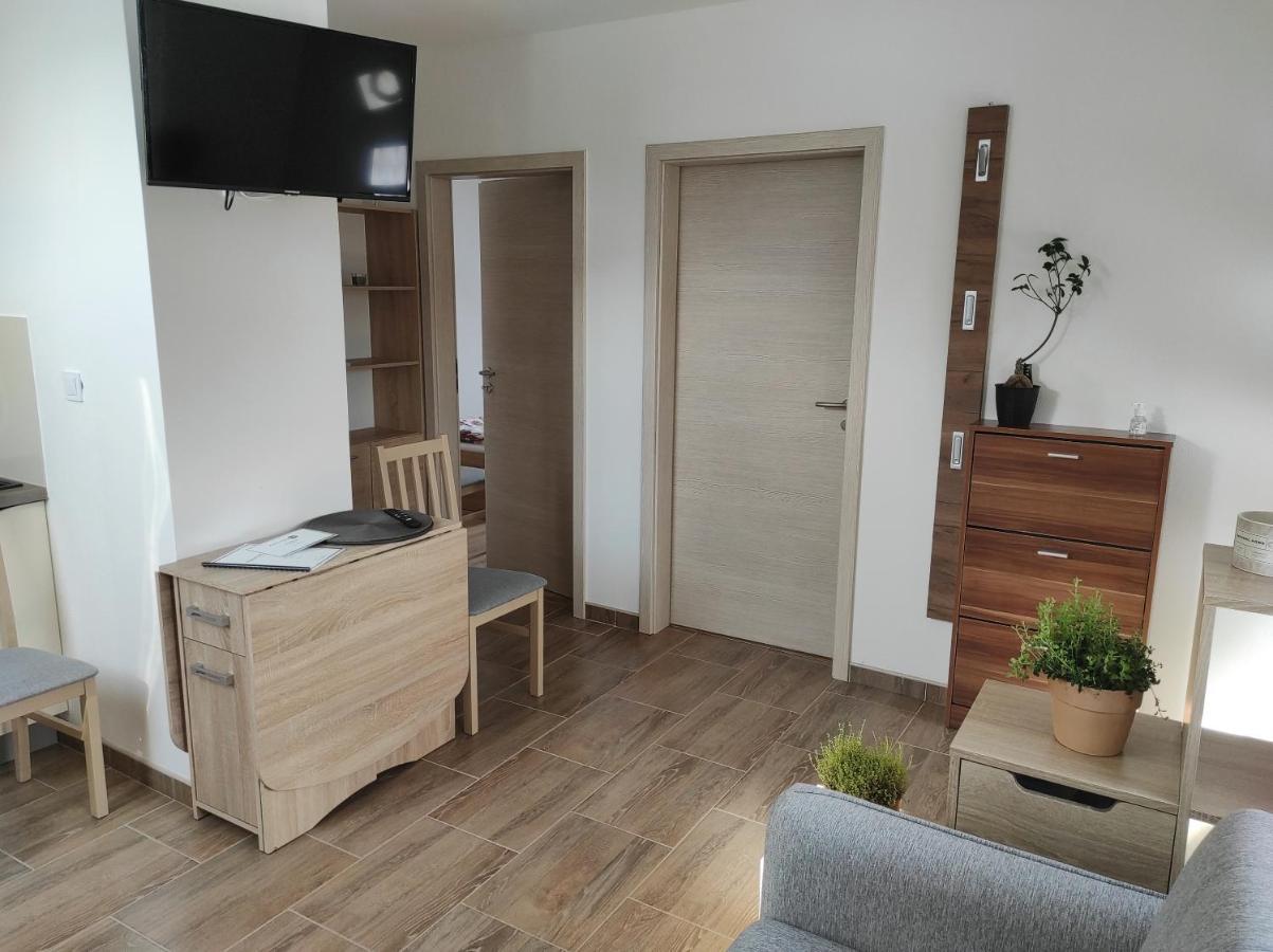 Apartman Frymburk 700 Bagian luar foto
